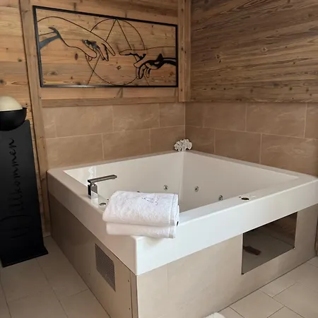 Alpine Myth Apartment *