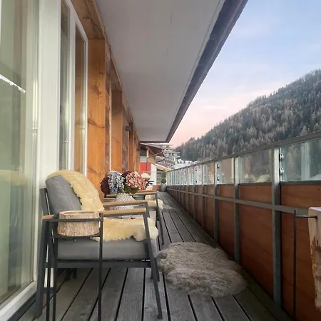 Alpine Myth * Sankt Anton am Arlberg